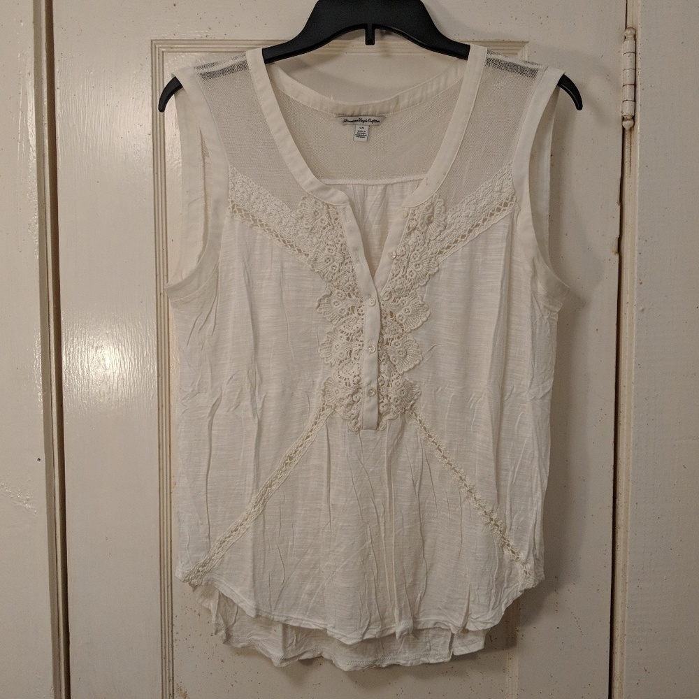 Cute white top